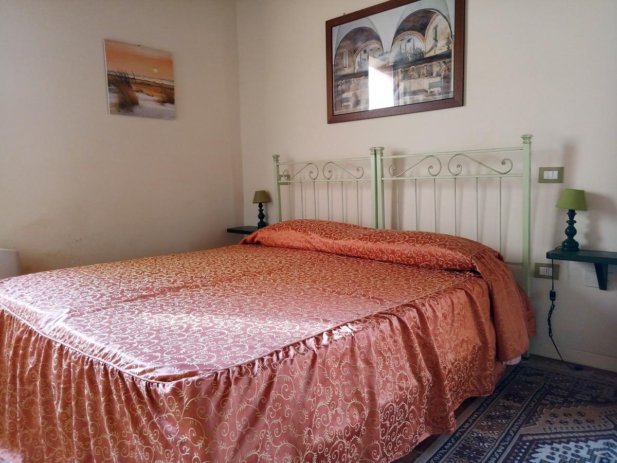 Residence La Contessa กัมปีลยา มาริตติมา ภายนอก รูปภาพ